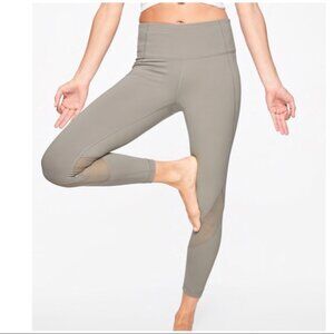 Athleta Eclipse 7/8 Tight Style #281583 Silver Grey Size Small Petite